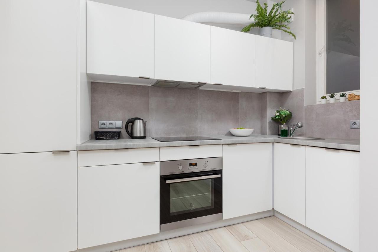 City Center Apartments Hoza By Noclegi Renters Varşovia Exterior foto