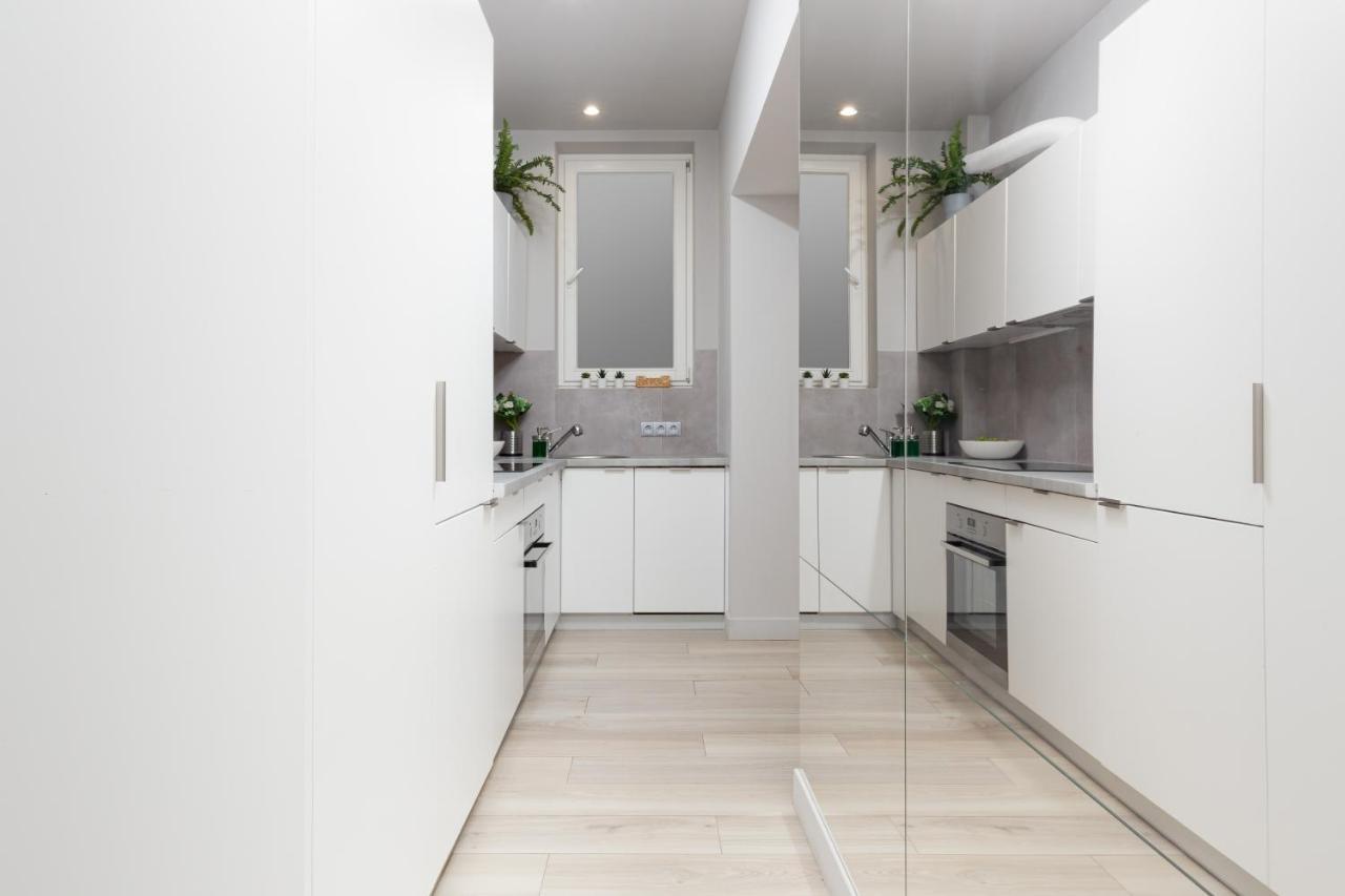 City Center Apartments Hoza By Noclegi Renters Varşovia Exterior foto